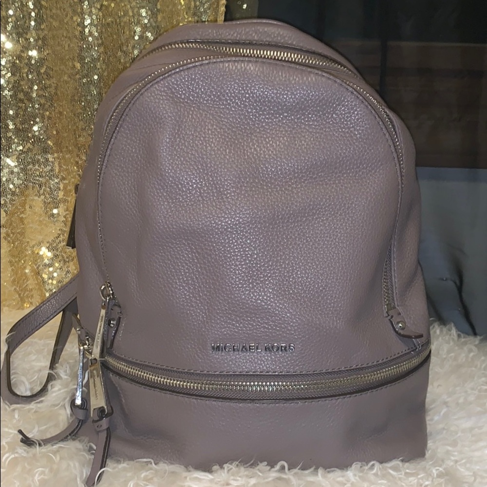 Gently used Michael Kors book bag purse!